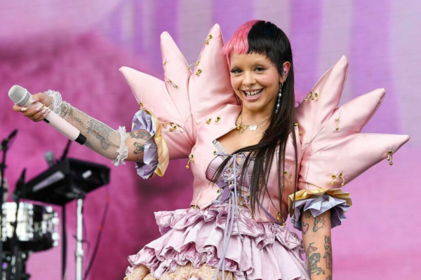 Antisipasi Konser Melanie Martinez dan Transformasi Musiknya