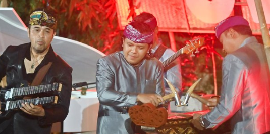 Kolaborasi Musisi Dunia dan Lokal Curi Perhatian Publik